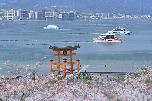 宮島フェリーガイド：魅惑の島旅に最適な選択肢を！ | 旅コラム | 広島